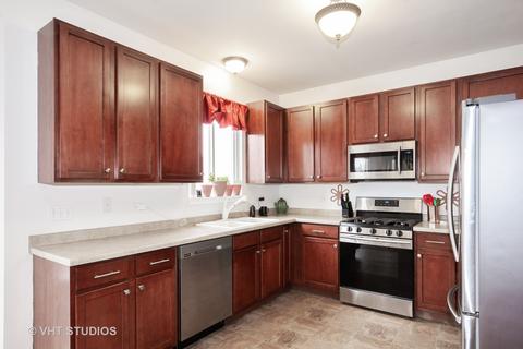 7413 Fordham Ln, Plainfield, IL 60586 photo 3