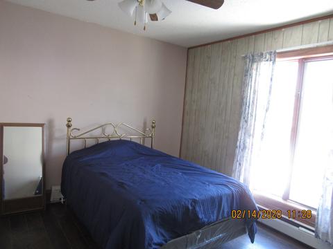 566 Walnut Ave, Elgin, IL 60123 photo 8