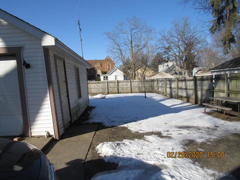 566 Walnut Ave, Elgin, IL 60123 photo 16