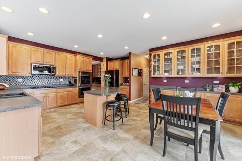 25305 Knoll Rd, Plainfield, IL 60544 photo 9