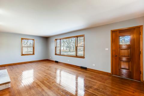 1102 E Illinois St, Wheaton, IL 60187 photo 4