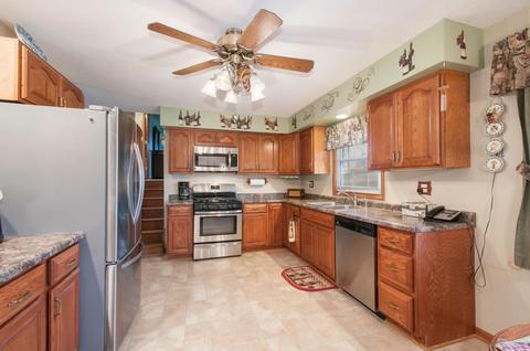 11135 Tabler Rd, Minooka, IL 60447 photo 5