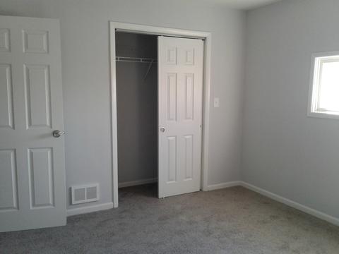 2748 Circle Dr, Markham, IL 60428 photo 18