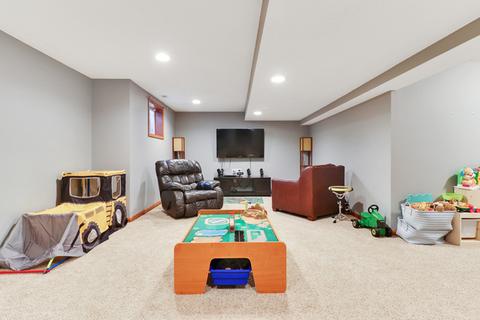 900 Dresser Dr, Normal, IL 61761 photo 33