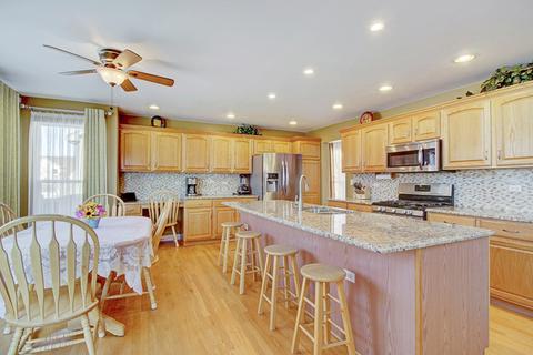 2316 Coneflower Ln, Algonquin, IL 60102 photo 9