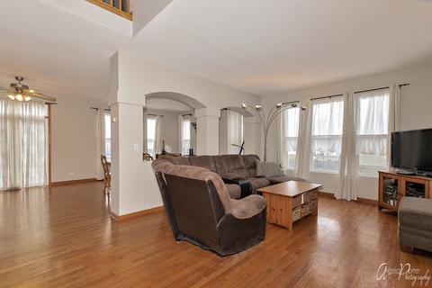 142 Oakton St, Mchenry, IL 60050 photo 3