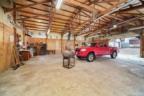 9087 N Main St, Leaf River, IL 61047 photo 6