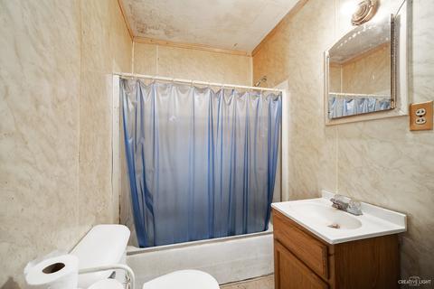 9087 N Main St, Leaf River, IL 61047 photo 13
