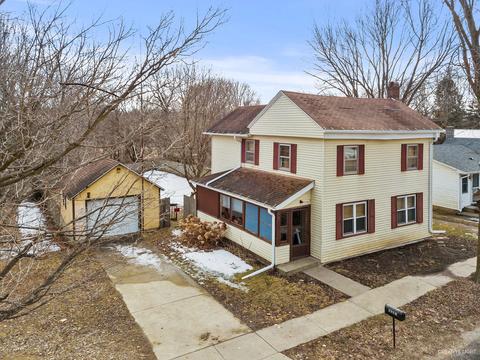 9087 N Main St, Leaf River, IL 61047 photo 9