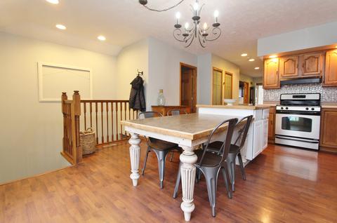 929 E Jackson St, Morris, IL 60450 photo 9