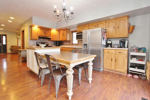 929 E Jackson St, Morris, IL 60450 photo 8