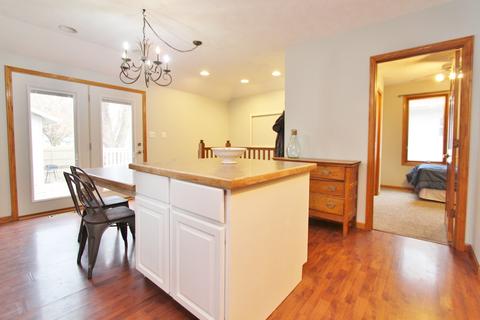 929 E Jackson St, Morris, IL 60450 photo 13
