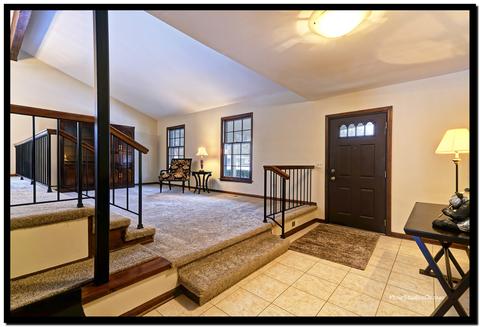 1500 Apache Dr, Naperville, IL 60563 photo 4