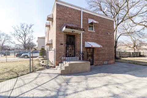 2142 E 97th Pl, Chicago, IL 60617 photo 1