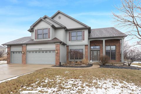 26112 W Chatham Dr, Plainfield, IL 60585 photo 1
