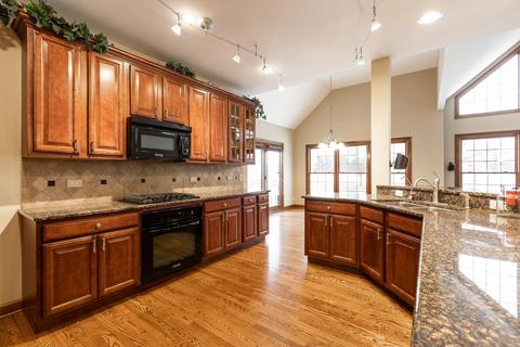 26112 W Chatham Dr, Plainfield, IL 60585 photo 7