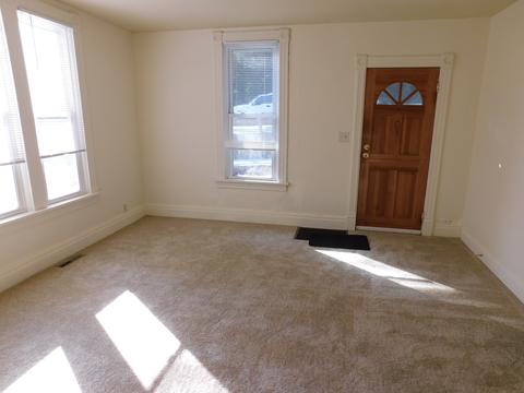 521 N Main St, Algonquin, IL 60102 photo 4