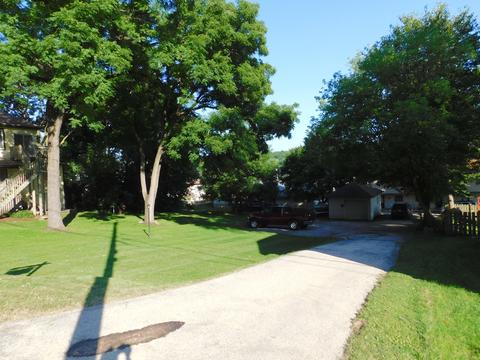 521 N Main St, Algonquin, IL 60102 photo 2