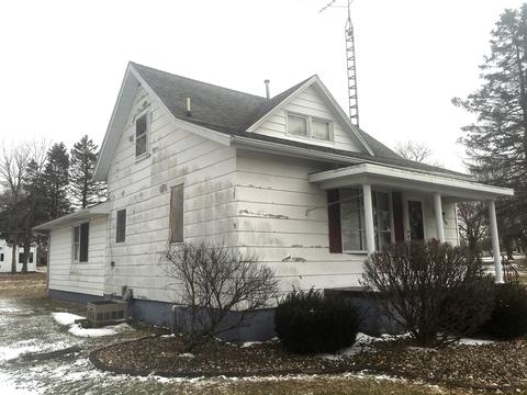 108 N 3rd St, Cherry, IL 61317 photo 3