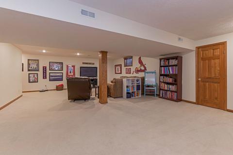 39 Pebblebrook Ct, Bloomington, IL 61705 photo 45