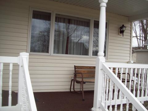 108 4th St, Walnut, IL 61376 photo 3