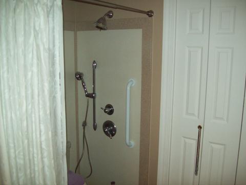108 4th St, Walnut, IL 61376 photo 9
