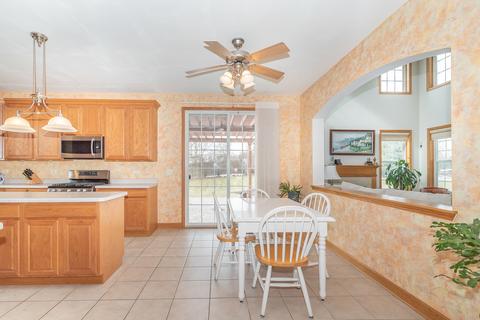 2407 Ventura Dr, Plainfield, IL 60544 photo 9