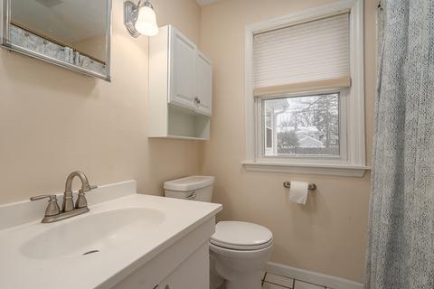 611 E Main St, Morris, IL 60450 photo 15