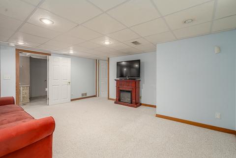 611 E Main St, Morris, IL 60450 photo 11