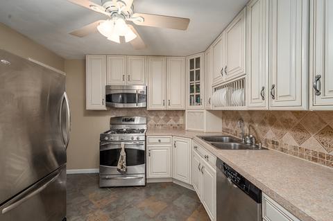 611 E Main St, Morris, IL 60450 photo 6
