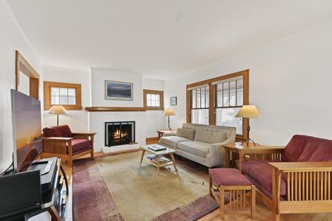 417 S Naperville Rd, Wheaton, IL 60187 photo 5