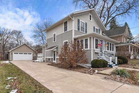 417 S Naperville Rd, Wheaton, IL 60187 photo 2
