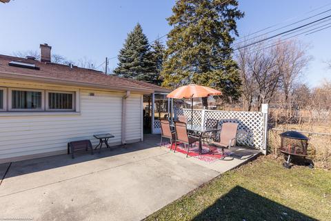 2010 Morse Ave, Des Plaines, IL 60018 photo 25