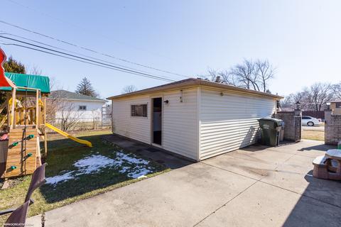2010 Morse Ave, Des Plaines, IL 60018 photo 28