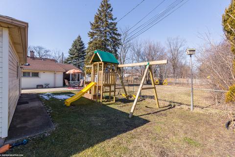 2010 Morse Ave, Des Plaines, IL 60018 photo 27