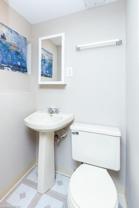 2010 Morse Ave, Des Plaines, IL 60018 photo 18