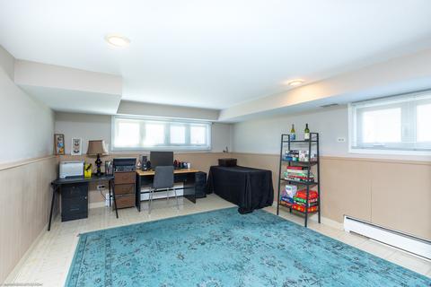 2010 Morse Ave, Des Plaines, IL 60018 photo 17