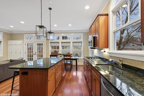 2121 Forestview Rd, Evanston, IL 60201 photo 12