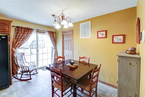307 S Garfield St, Philo, IL 61864 photo 7