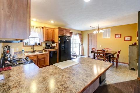 307 S Garfield St, Philo, IL 61864 photo 12