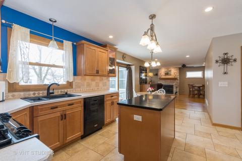 455 Appleton Dr, Batavia, IL 60510 photo 5
