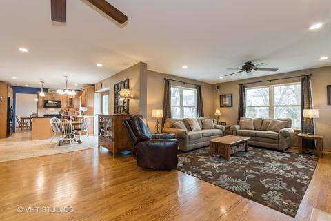455 Appleton Dr, Batavia, IL 60510 photo 9