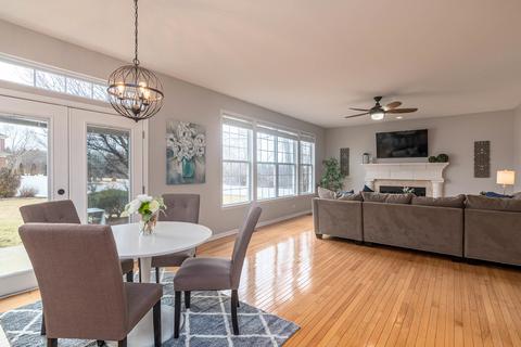 1304 Bay Meadows Dr, Bartlett, IL 60103 photo 14