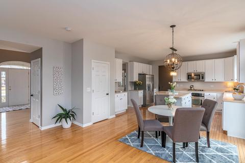 1304 Bay Meadows Dr, Bartlett, IL 60103 photo 13