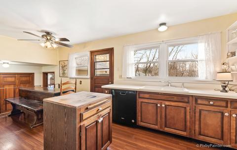 526 Stevens Ct, Sleepy Hollow, IL 60118 photo 13
