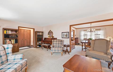 526 Stevens Ct, Sleepy Hollow, IL 60118 photo 9