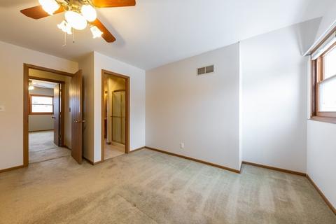 3900 Maple Ave, Mchenry, IL 60050 photo 15