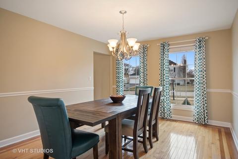 1449 Creekside Dr, Wheaton, IL 60189 photo 9