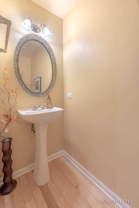 685 Prestwick Ln, Wheeling, IL 60090 photo 13