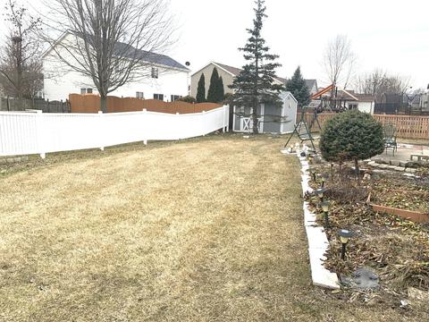 3257 Stratton Ln, Aurora, IL 60507 photo 2
